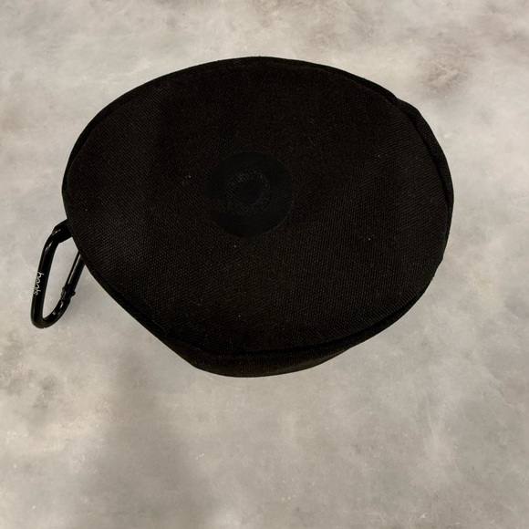 Beats Headphones - Picture 2 of 2